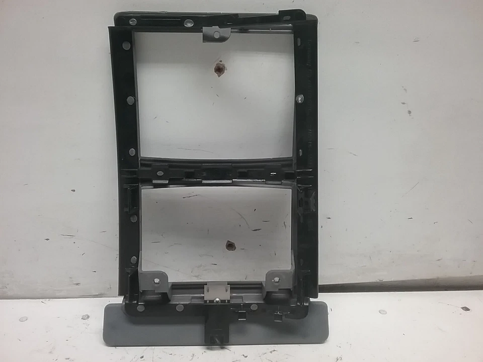 Audi A6 1998-2004 bisel superior (color gris) sedán de 4 puertas Foto 4 de 4