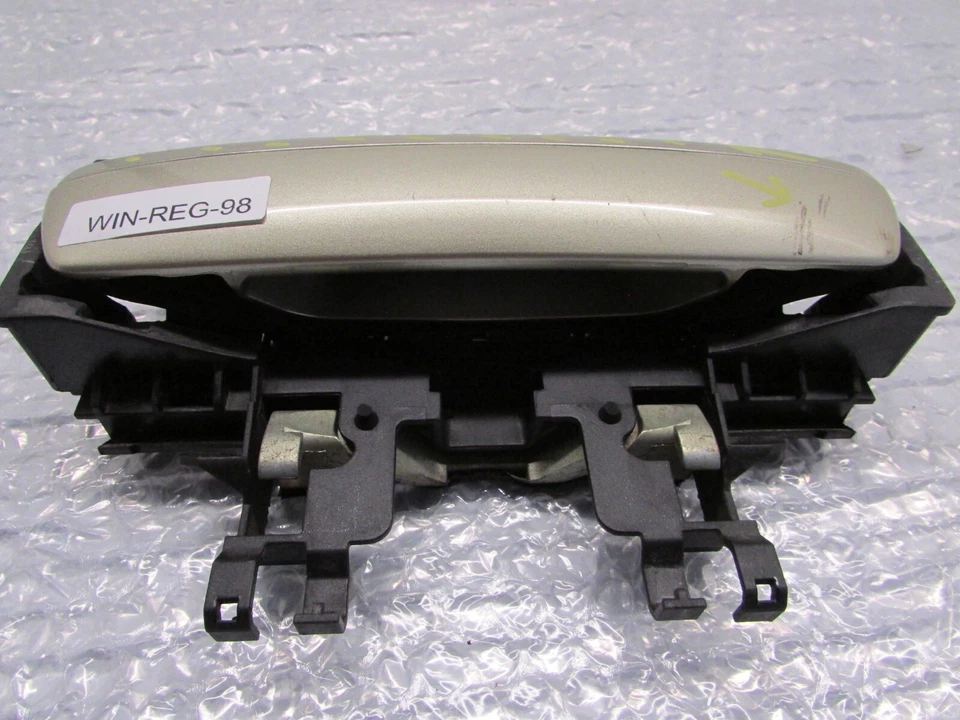 AUDI A8 QUATTRO 2004-2006 MANIJA PUERTA EXTERIOR PASAJERO DELANTERO DERECHO OEM Foto 2 de 4