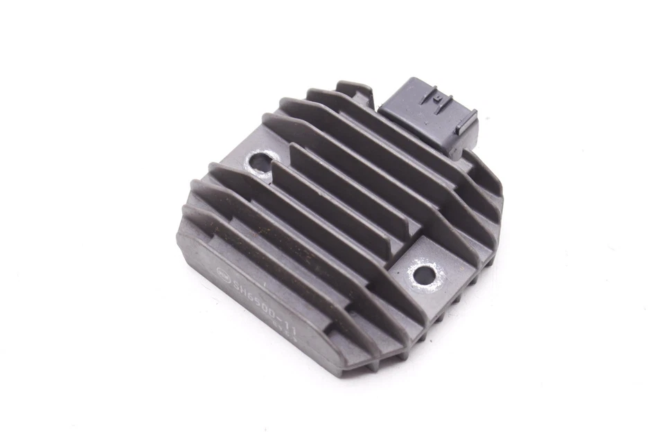 Оригинальный регулятор напряжения выпрямителя 04 Yamaha Road Star Xv1700a R3.BX13 - Изображение 3 из 4