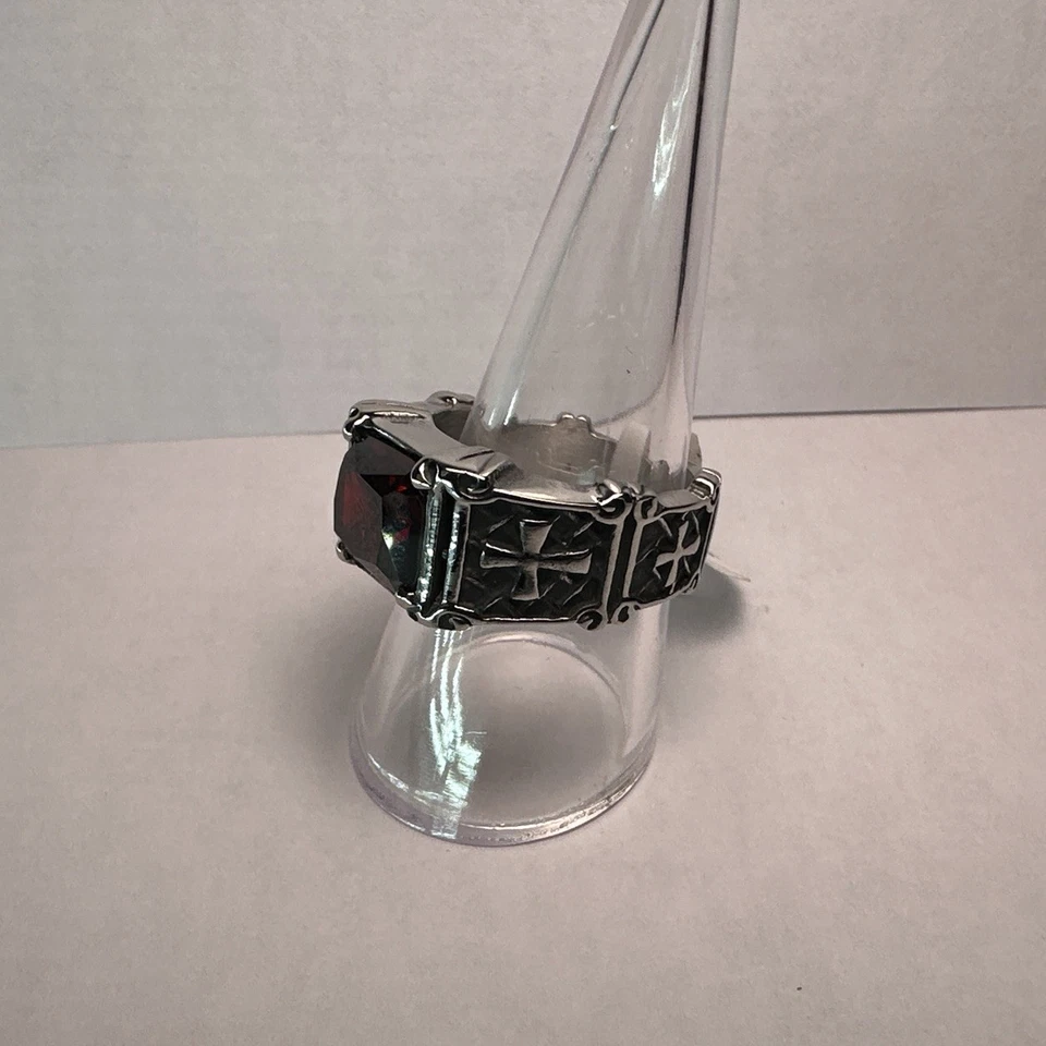 Anillo Cruz Hombre Cristiano Católico Plata ACERO Rojo Negro Ónix Simulado Gótico Foto 3 de 4