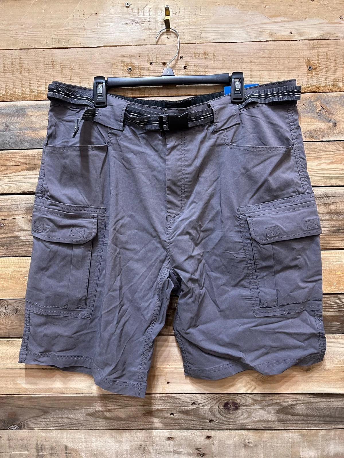 Rugged Wear Men's Flex Stretch Cargo Shorts - Grey, Q2(C988T)
Opens in a new window or tab