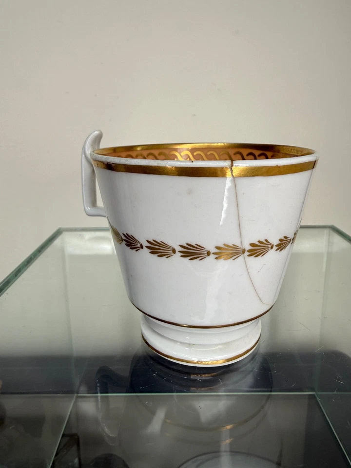 Charles Bourne London Shape Bone China Cup, Gilt 247 - Image 4 of 4