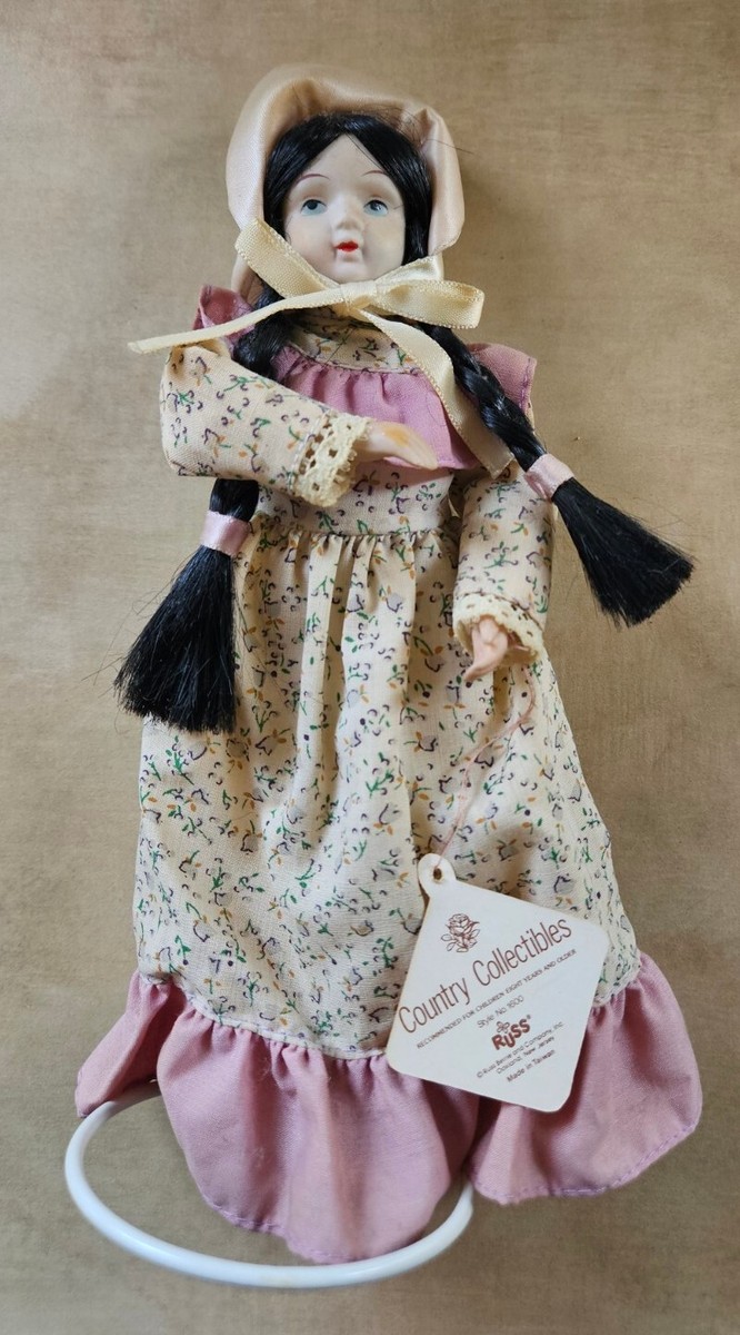 VNTG Bernadette Country Collectible Porcelain Doll By Russ Berrie