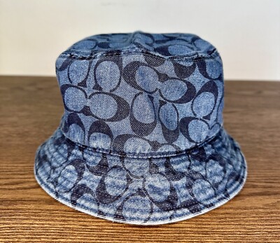 Coach black & blue nylon padded reversible bucket hat Coach | Accessories | Coach Black Blue Nylon Padded  main image 3