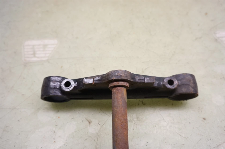 Bsa Triumph 全新 Lower Triple Tree Nos *TZ8 — 第 3/4 张图片