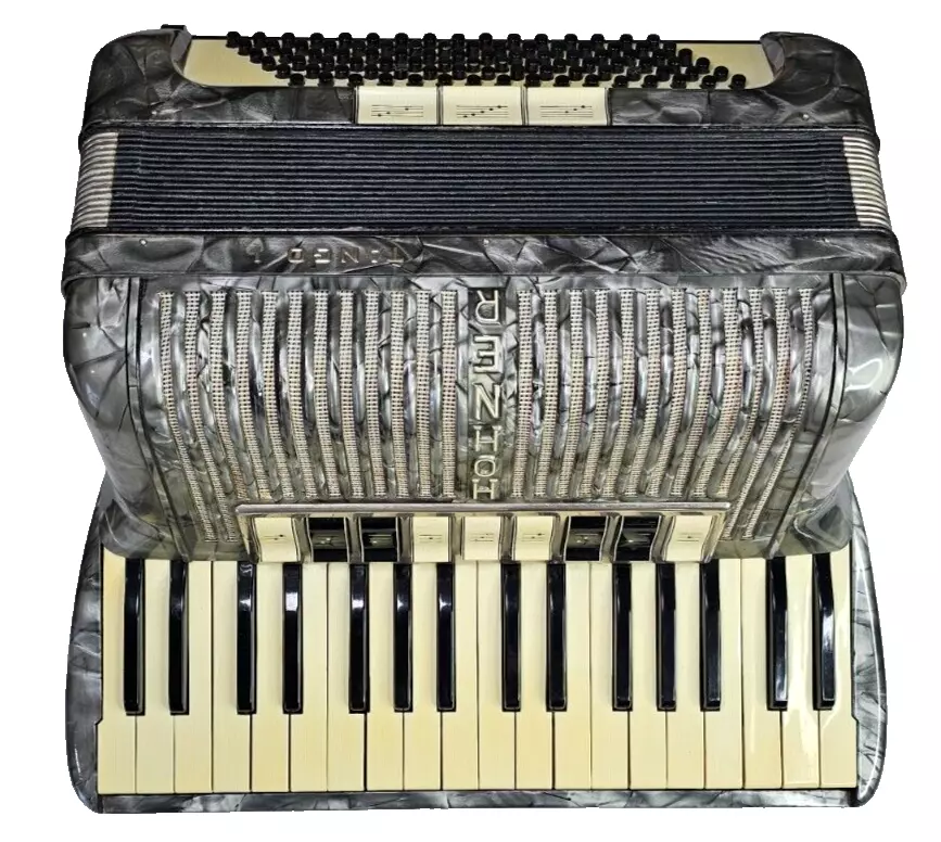 Hohner tango on sale iii m