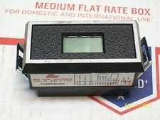 RED LION  CUBVD002 MINIATURE DC VOLT METER 