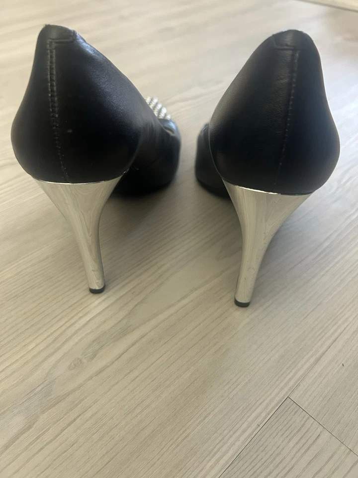 Michael Kors Black Studded Women's Heels Size 8.5 Preowned - Image 3 of 4