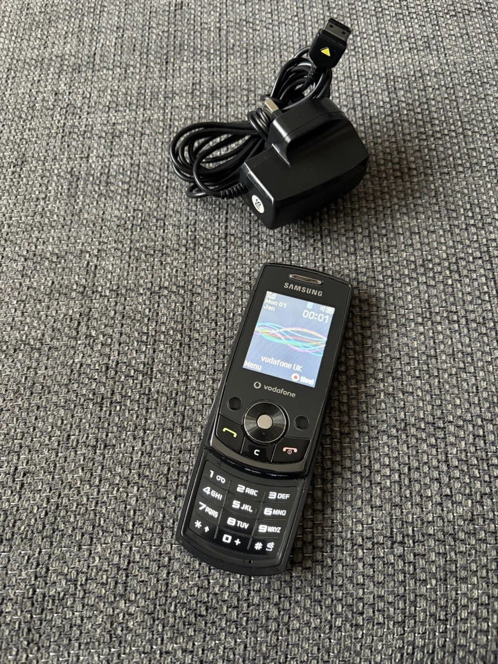 Samsung SGH J700v Slide Mobile Phone Vodafone Network Fully Working Retro J700, photo 1 of 5