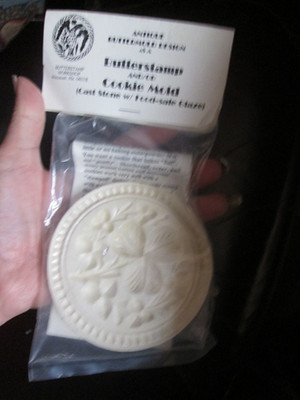 ANTIQUE BUTTERMOLD  COOKIE DOUGH STAMP 3 LEAF CLOVER  LUCKY LEAF STONE CAST NEW