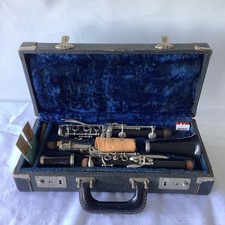 Vintage Selmer Bundy 144348 Clarinet Black with Case and Accessories