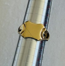 9ct Gold Signet Ring Size S Stunning!