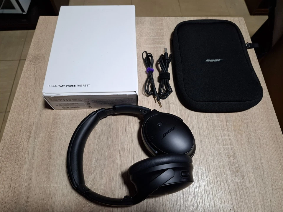 Bose QuietComfort Headphones, photo 2 of 5