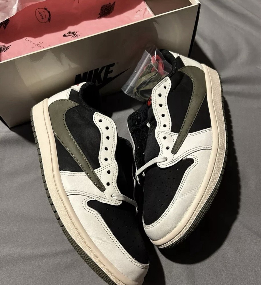 Jordan 1 Travis Scott Olive Size 8M/9.5W