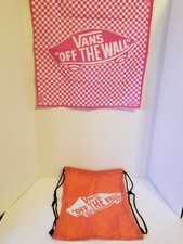 Borsa a sacco Vans "Off The Wall" arancione con coulisse e bandana rosa