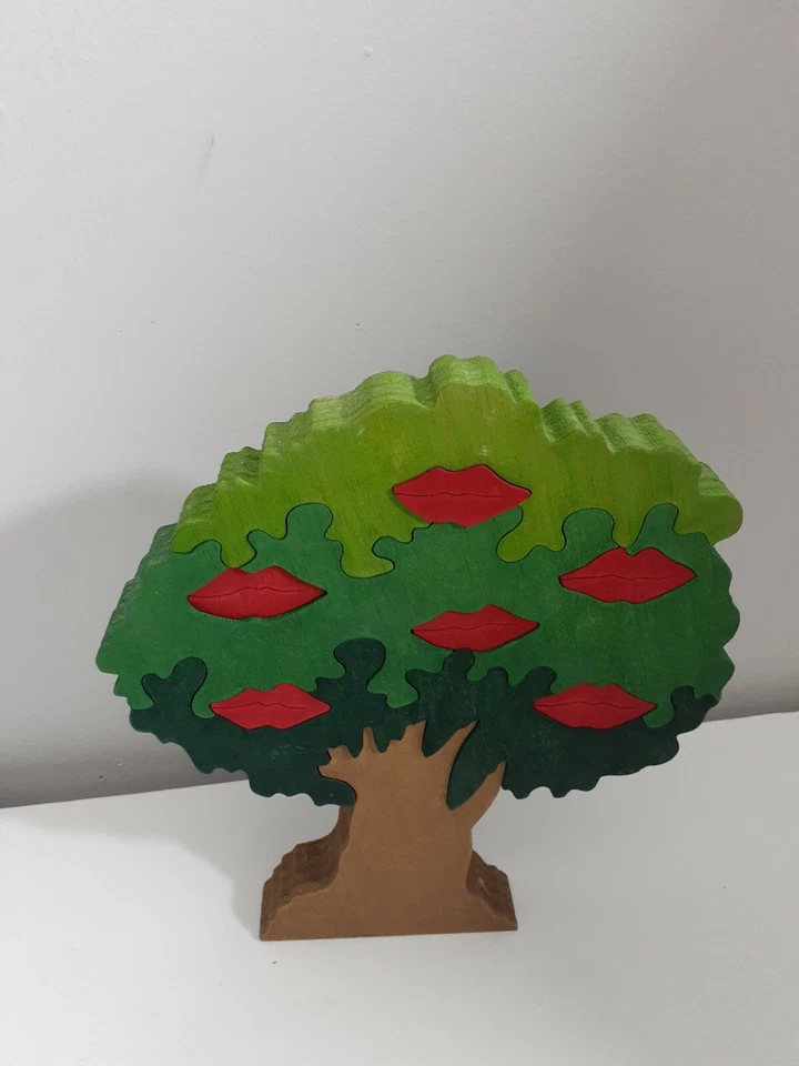 Rompecabezas de Madera Árbol con Labios Rojos 8.4" 3D Decorativo Madera Árbol Forma Italia Foto 3 de 4