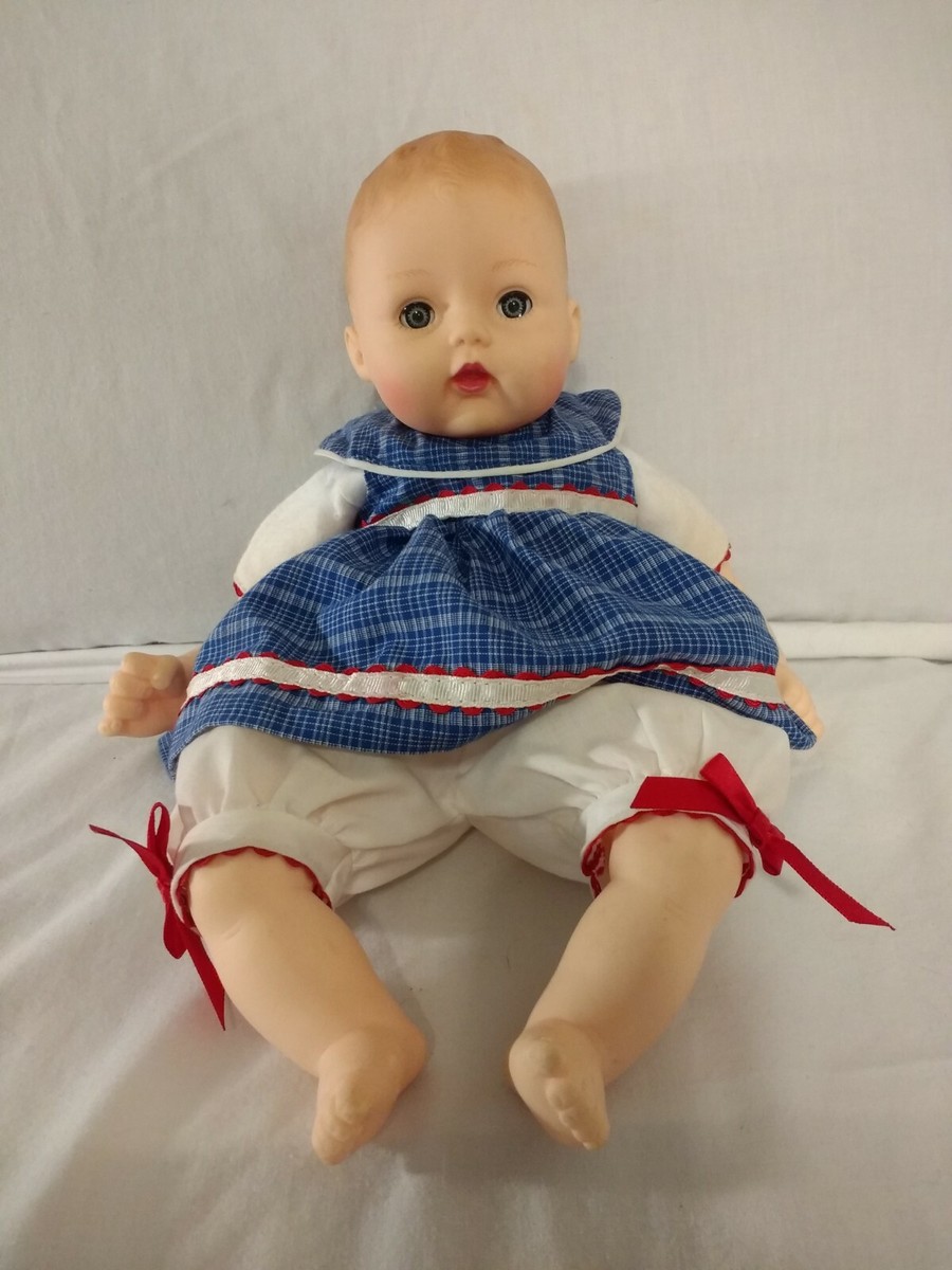 Vintage 1977 Alexanier Baby Doll - Excellent Condition