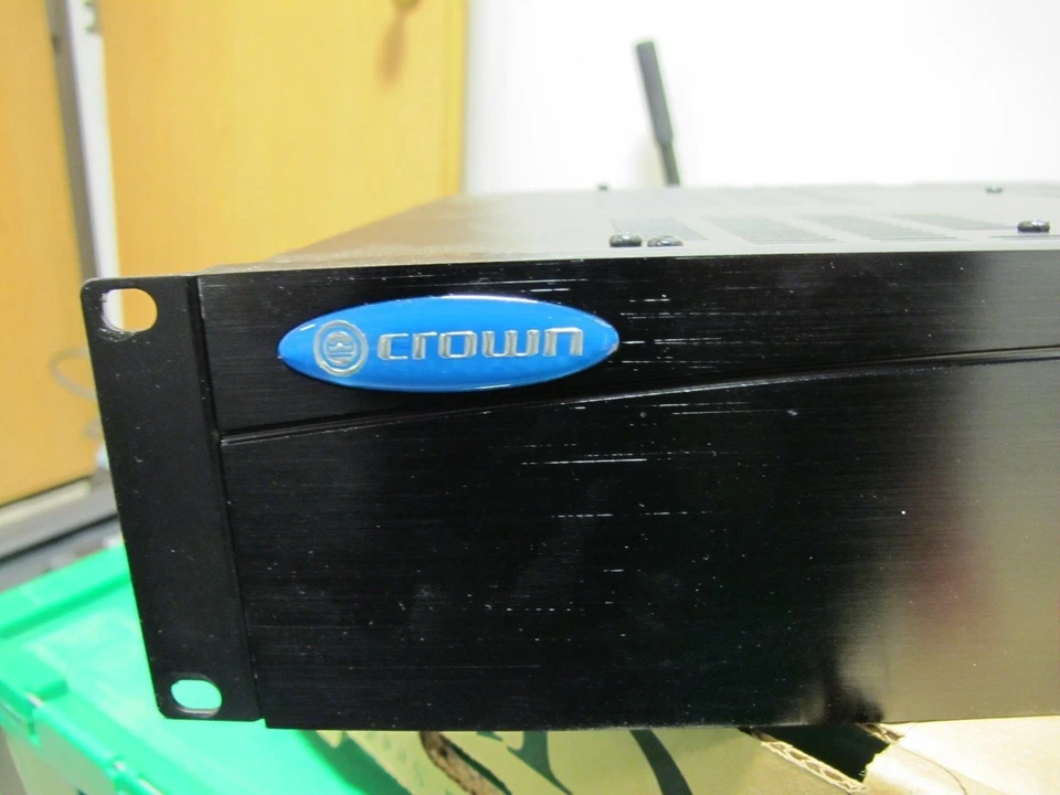 Crown 1160A 160W 70/100V Commercial 2U Rackmount Single-Zone Power Amplifier - Image 3 of 4