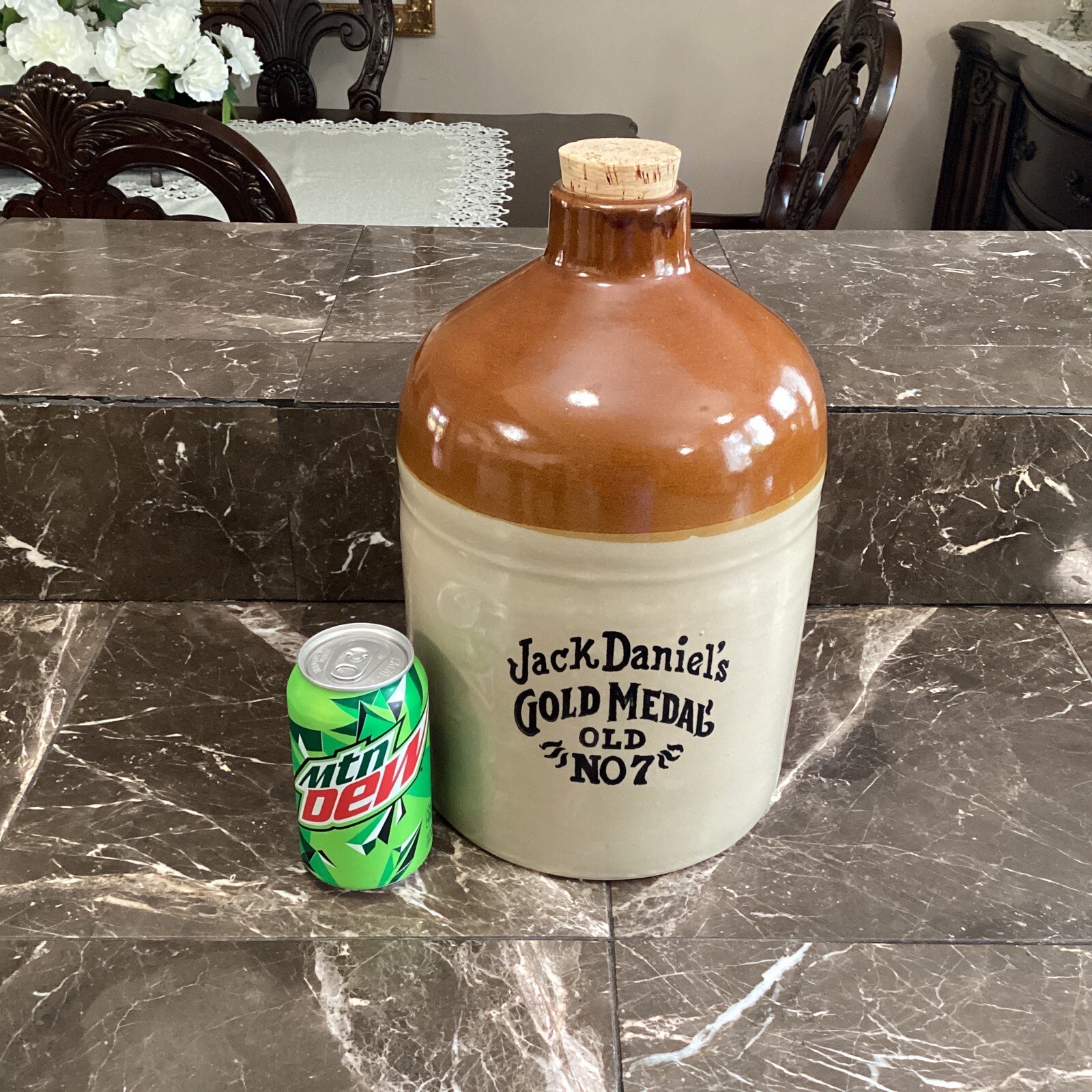 RARE JACK DANIELS GOLD MEDAL OLD NO.7 WHISKEY 2 GALLON JUG CORK