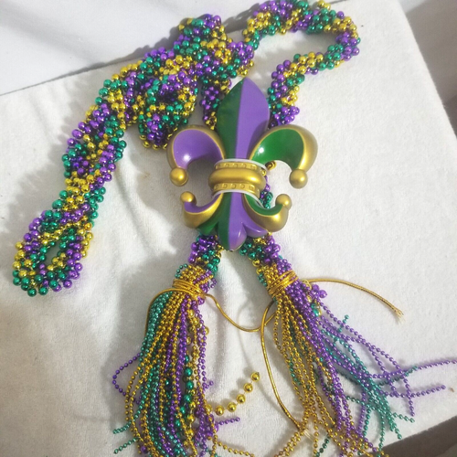 Karneval Karneval Perlen 34" Fleur de Lis Halskette Boa New Orleans Parade Überwurf - Bild 2 von 6