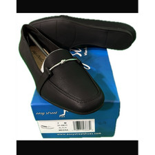 Easy Street Black Metal Bar Slip-On Loafer Flats Women's Size 7