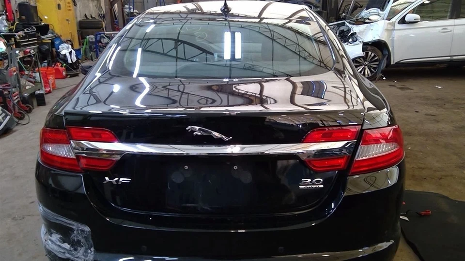 AC Compressor Fits 13-15 XF 6358832 - Image 2 of 4