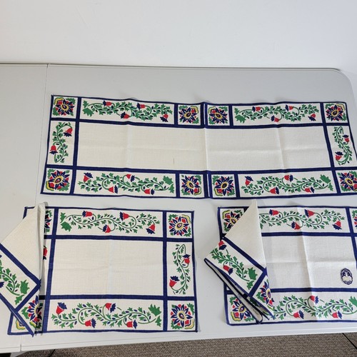 Vtg. Pride of Flanders Set of Table Linens 6 Placemats 6 Napkins Runner, Floral