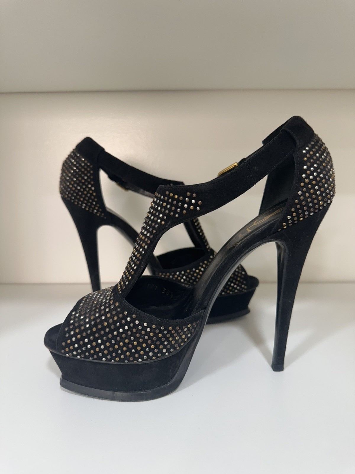 Sandalo Yves Saint Laurent T Strap nero borchiato scamosciato plateau tacco 38 5