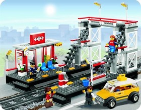 LEGO CITY: Train Station (7937) COMPLETE with Instructions and Box