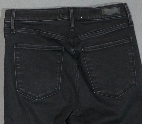 Picture 4 of 6
