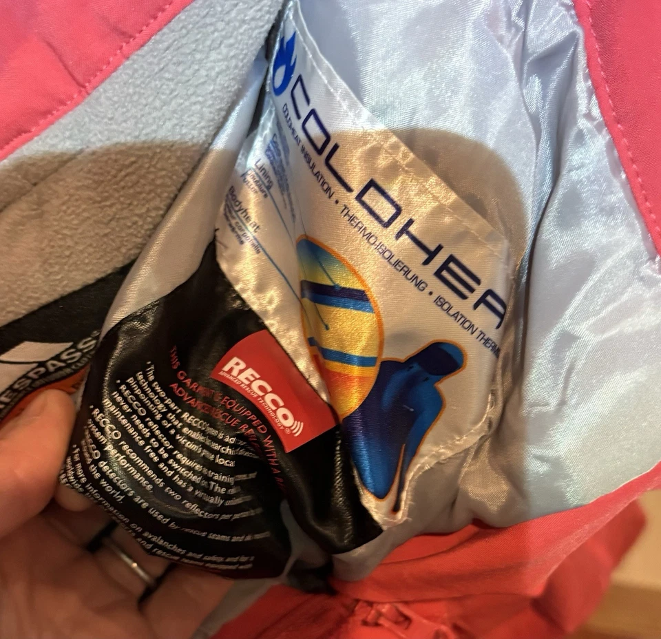 Pantalones de esquí Trespass Radrum rosa coral para mujer talla pequeña con tirantes Foto 4 de 4