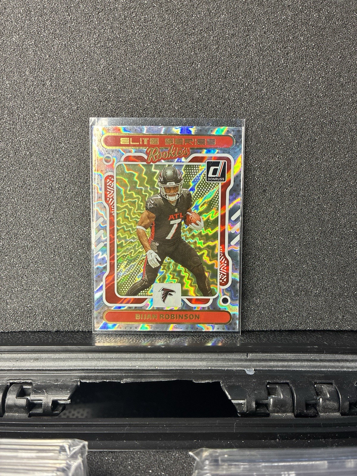 2023 Panini Donruss - The Elite Series Rookies Bijan Robinson #4 (RC)