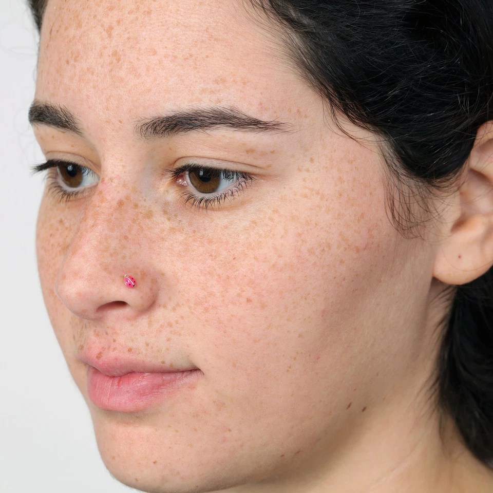 Anillo nariz insecto dama tornillo curvo esmalte oro amarillo 14K joyería fina - calibre 20 Foto 2 de 4