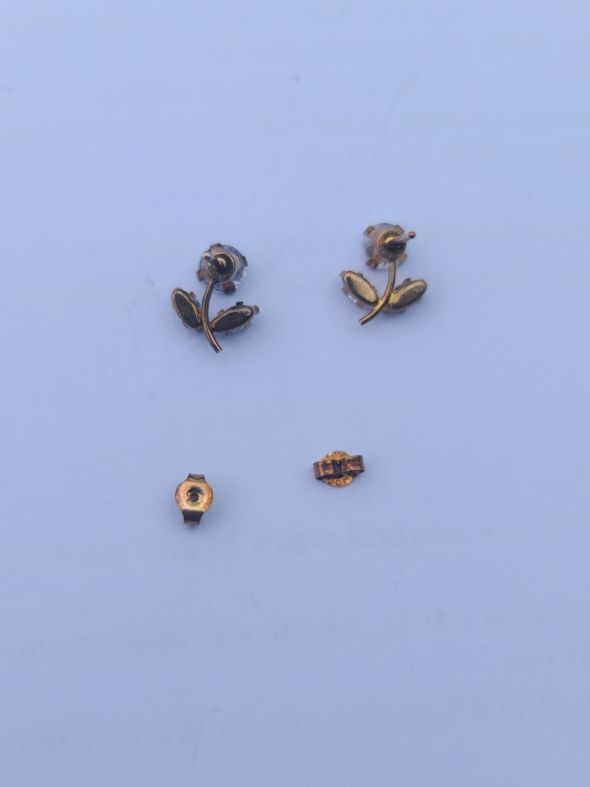 10k Solid Yellow Gold Iced Flower Stud Earrings w… - image 15