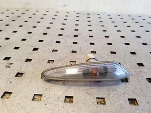 BMW X3 E83 Kotflügelblinker vorne rechts 2.00 Diesel 130kw 2008 26143206