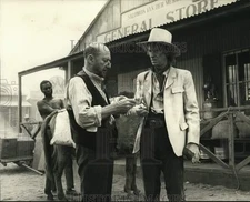 1987 Press Photo Scene from "Master of the Game" on CBS Television - tux04959