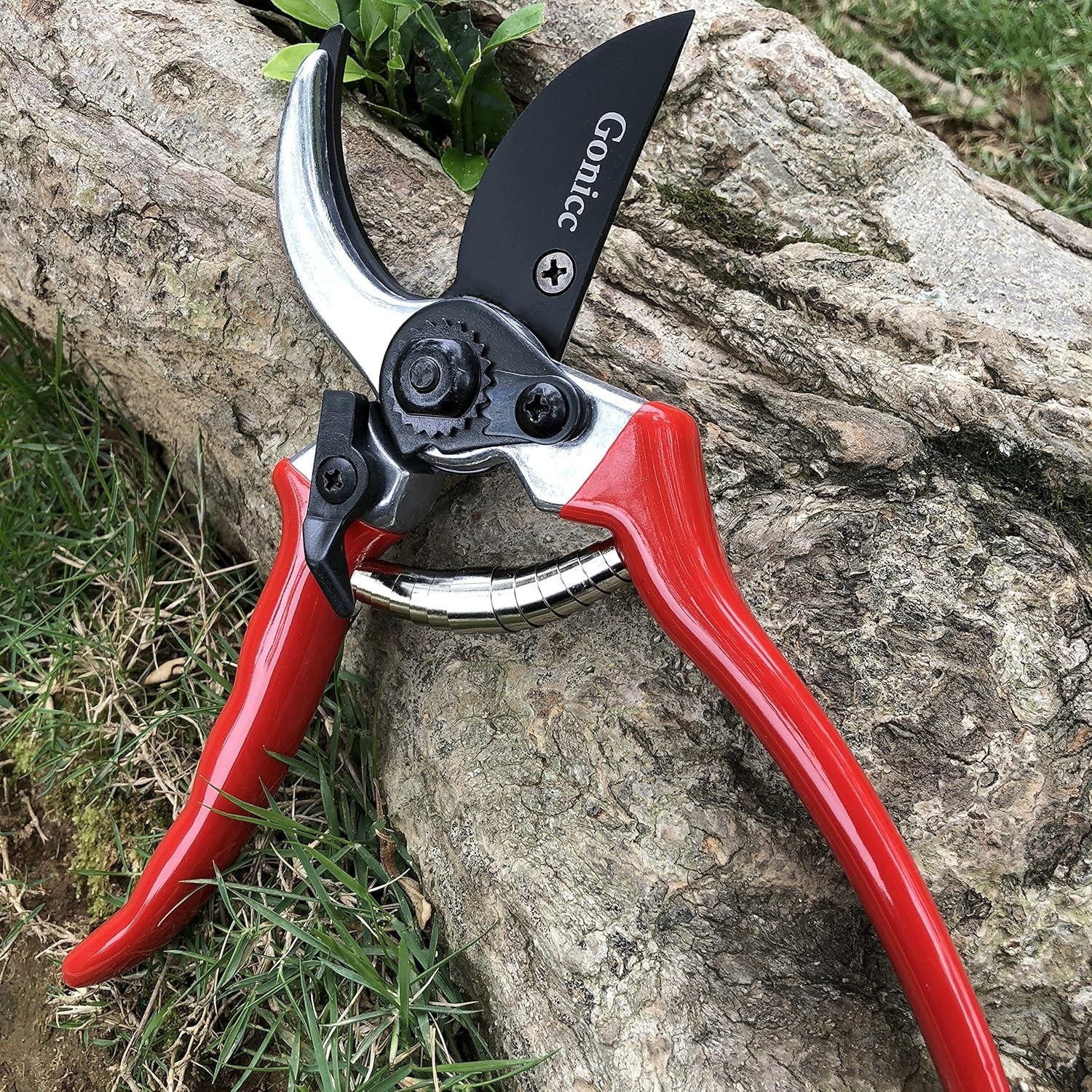 Durable 8" Hand Pruner - High Carbon Steel Garden Shears with Rust Protection