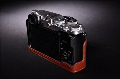Medio estuche bolsa para cámara de cuero genuino hecha a mano para Olympus PEN-F +12 mm + 17 mm - Imagen 7 de 20