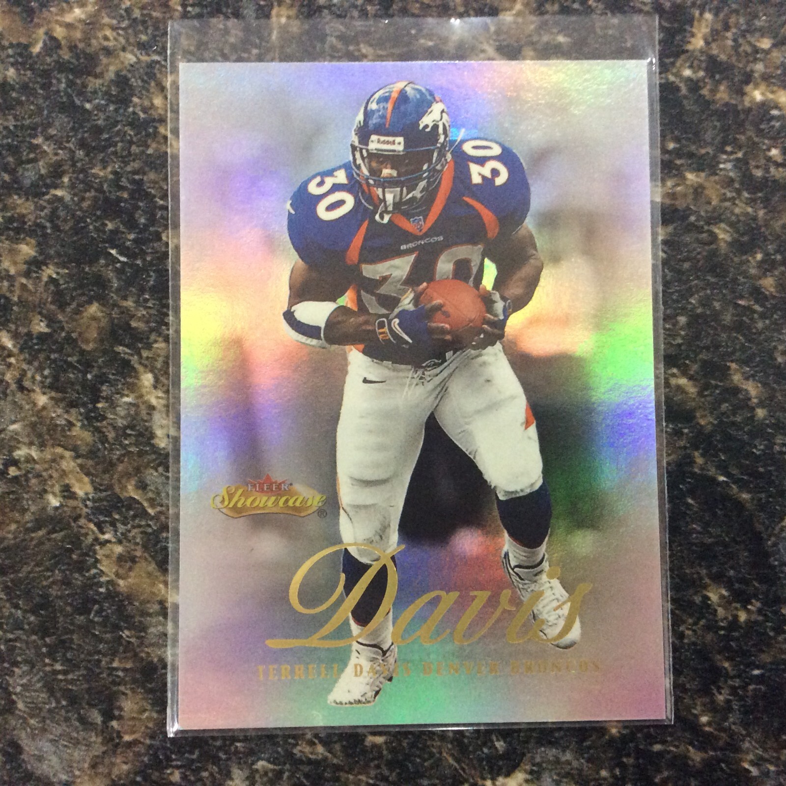 2000 Fleer Showcase - #37 Terrell Davis
