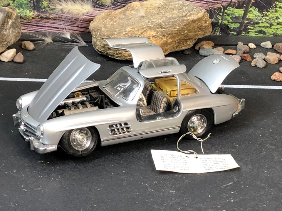 Coche Diecast Imperfecto 1:24 Franklin Como Nuevo PLATA MERCEDES-BENZ 300SL Sin Caja COMO ESTÁ Foto 4 de 4