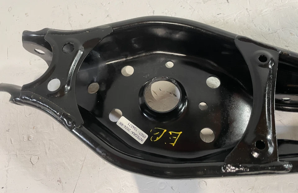 2023 - 2025 ACURA INTEGRA REAR RIGHT LOWER CONTROL ARM 52350-T22-A01 # 104571 - Image 4 of 4