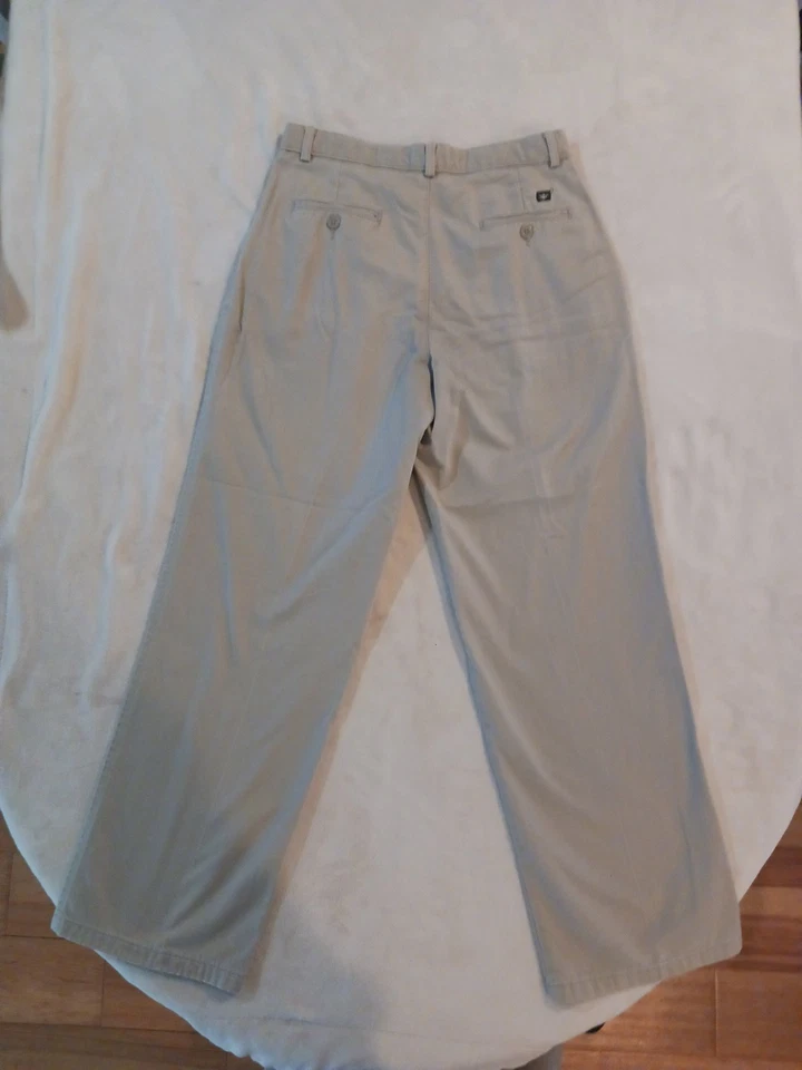 Dockers Khaki Pleated Classic Fit Women's 18 - Image 2 of 4