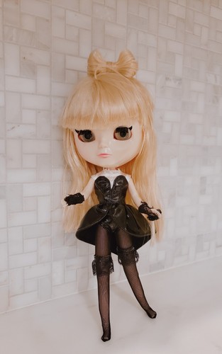 Limited Edition Blythe Clone Jecci Five Doll Bossy Cocktail Girl 12" (limited)