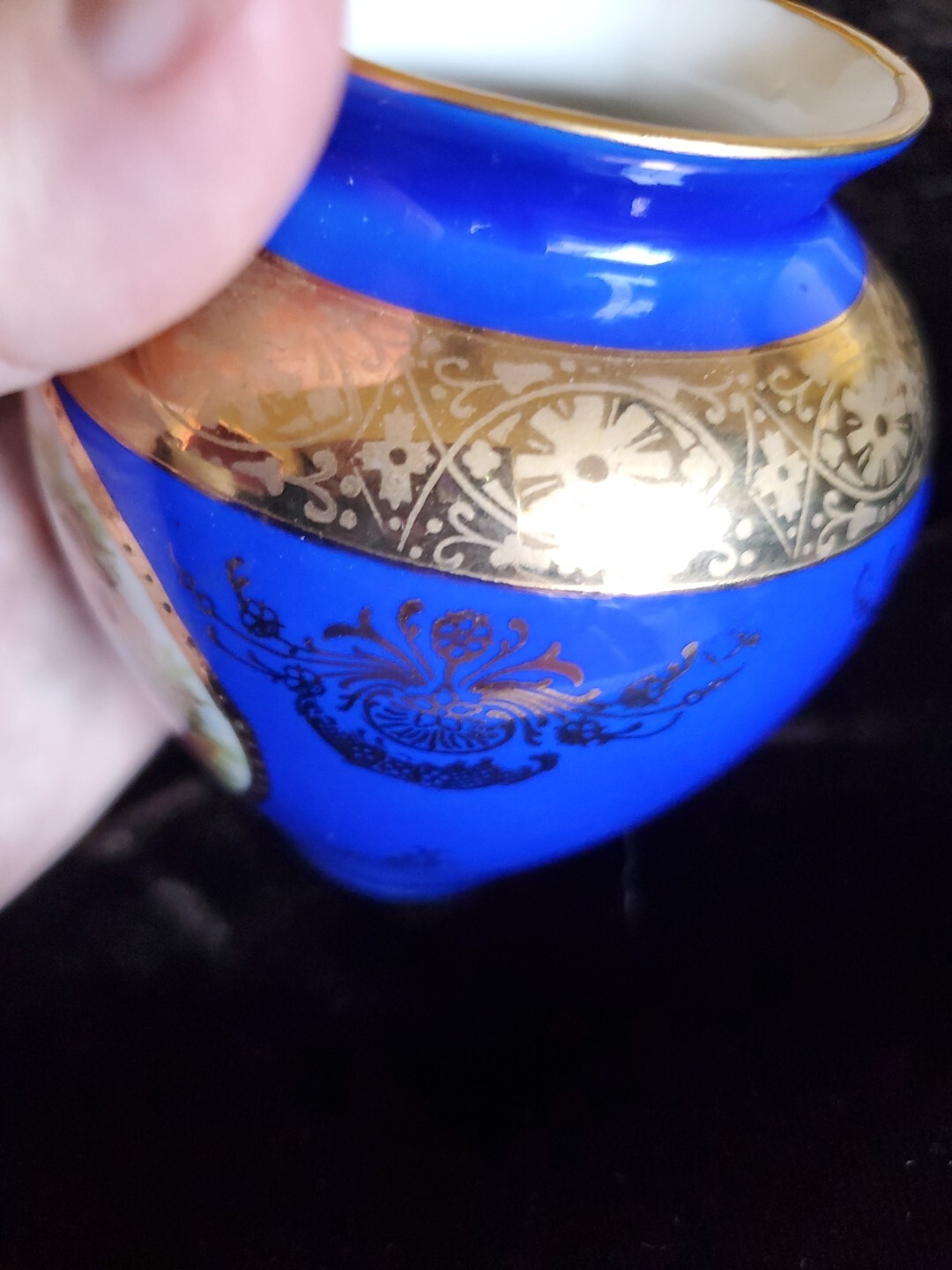 Picture 4 of 10