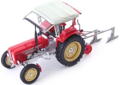 Autocult 1:32 Maßstab Schluter S 450/Silberpflug Rot