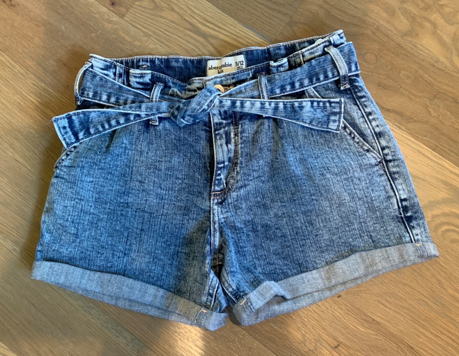 Picture 1 of 3