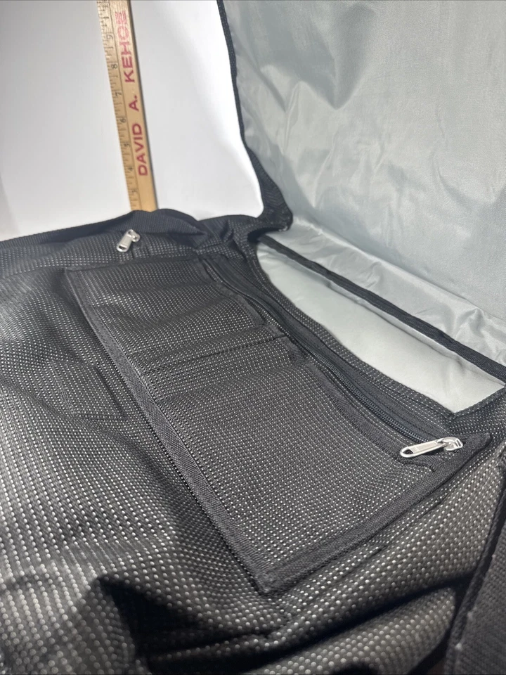 Bolso acolchado a lunares Epic blanco y negro para portátil Foto 4 de 4