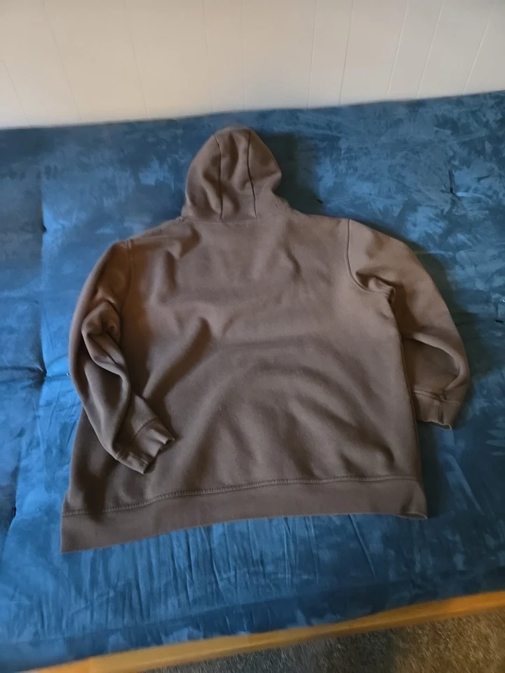 Extremely warm Brown 3XL cabela's hoodie. Perfect for the winter impending - Image 3 of 3