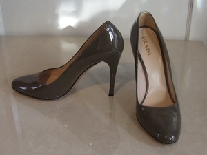 prada court shoes