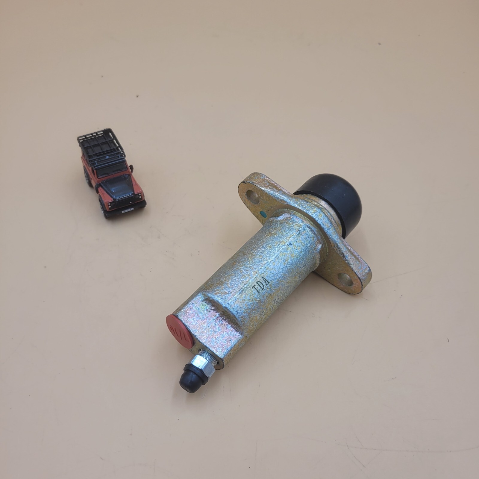 LAND ROVER DEFENDER 2.5D/2.5 PETROL /200 TDi Clutch Slave Cylinder